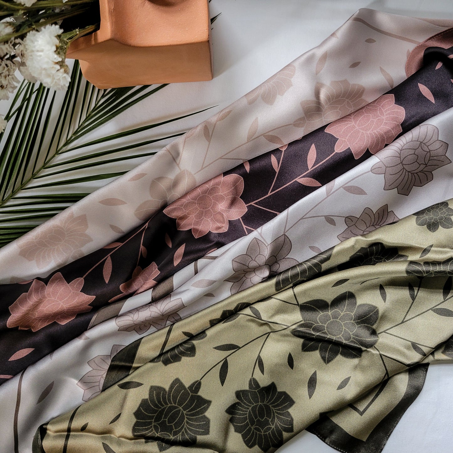 Kalocsa 100% Mulberry Silk Scarf - Kávé