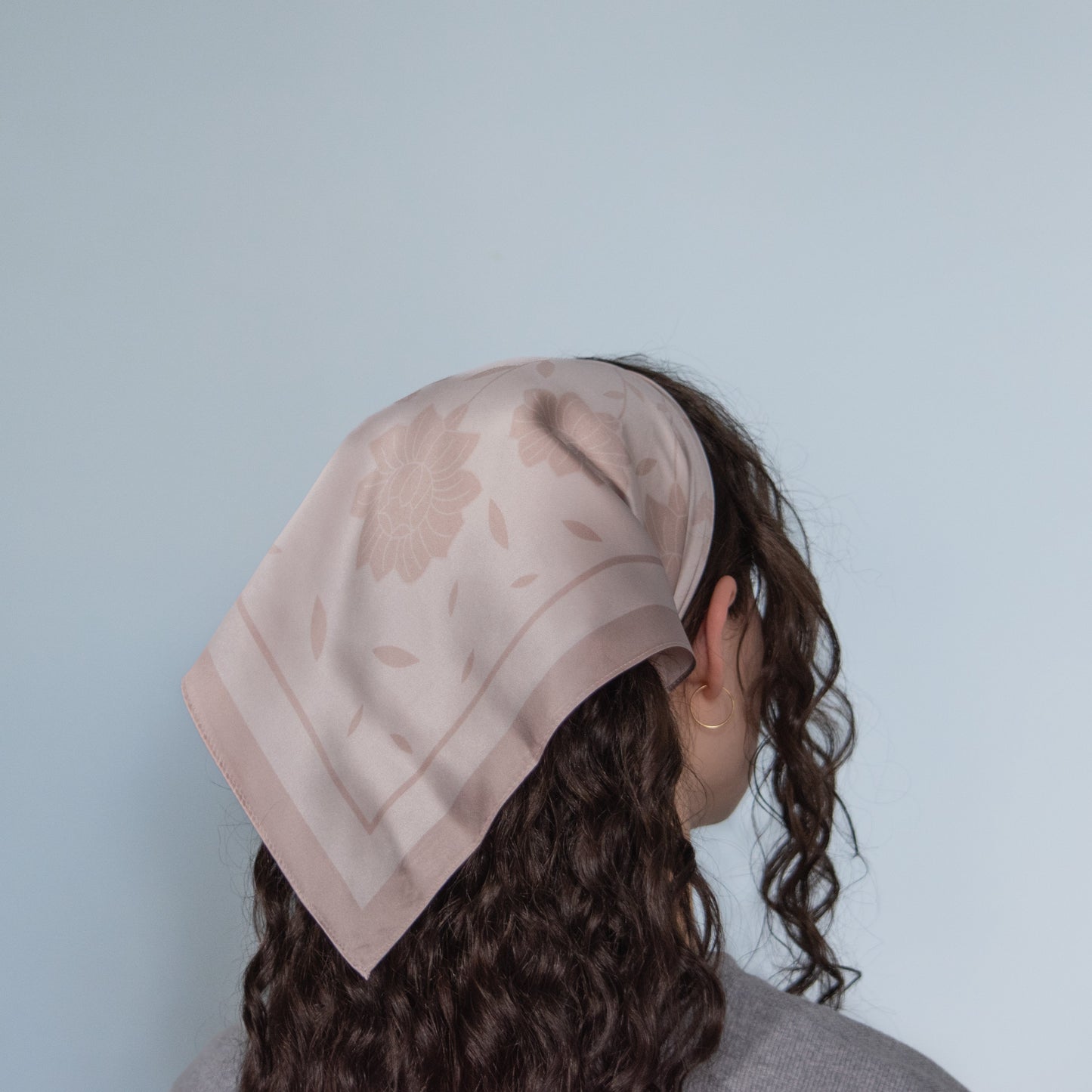 Model wearing Mulberry Silk Scarf in Gyöngy.